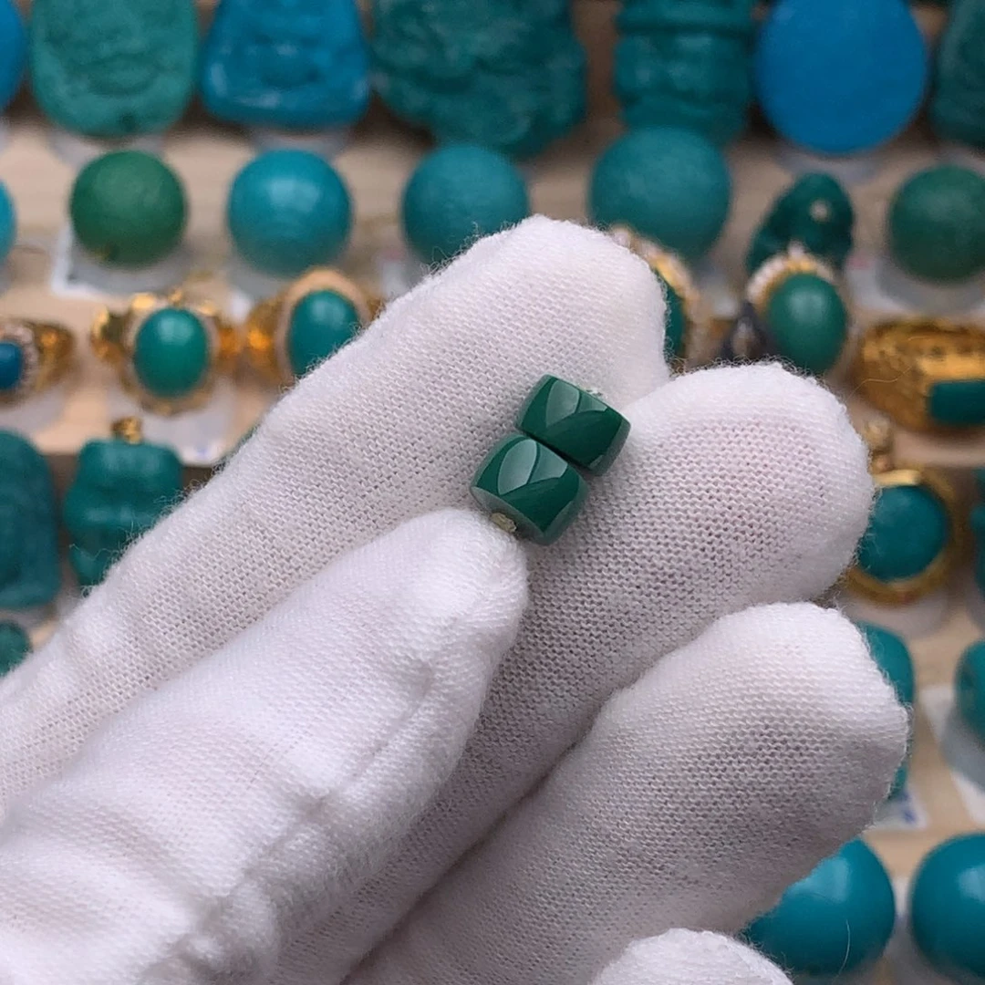 未镶嵌绿松石珠宝奇石