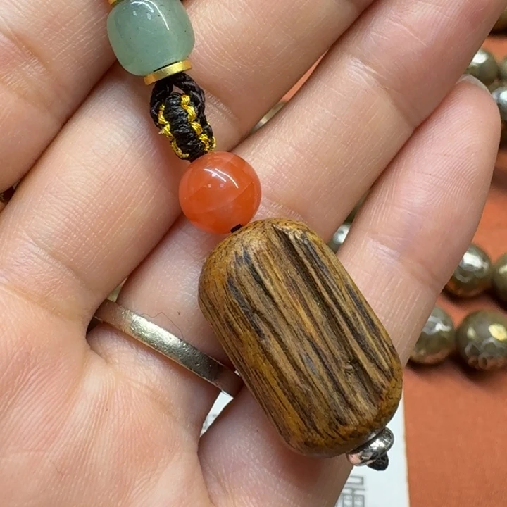 大叶紫檀（黑酸枝木类）