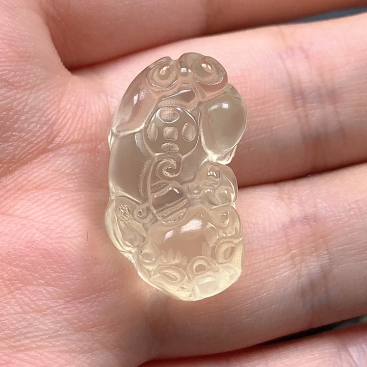 未镶嵌颈饰水晶洛*水晶