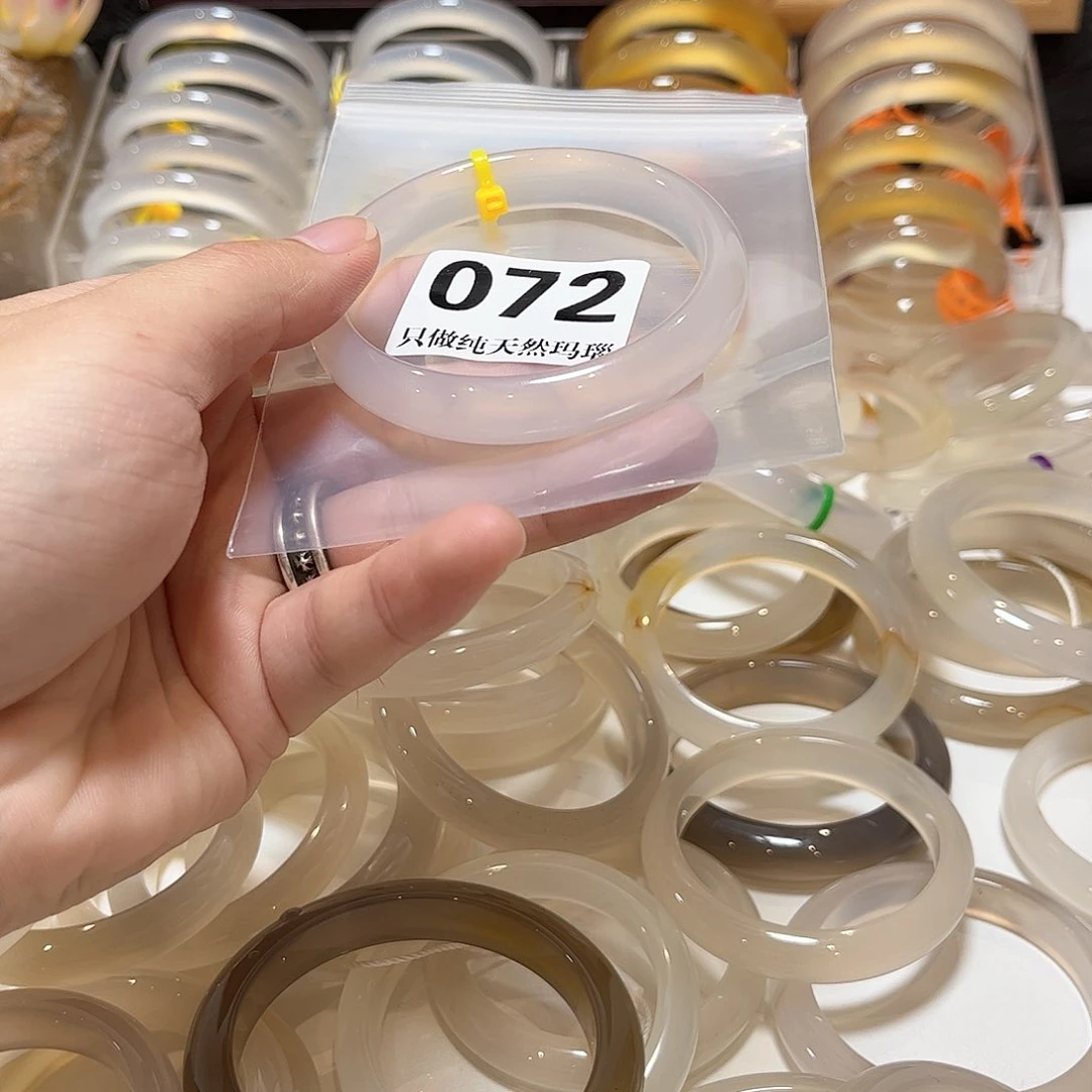 手镯玛瑙/玉髓未镶嵌不****话072