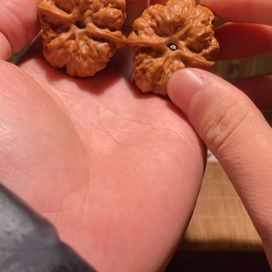 0***9文玩核桃吊坠蛤蟆头D42