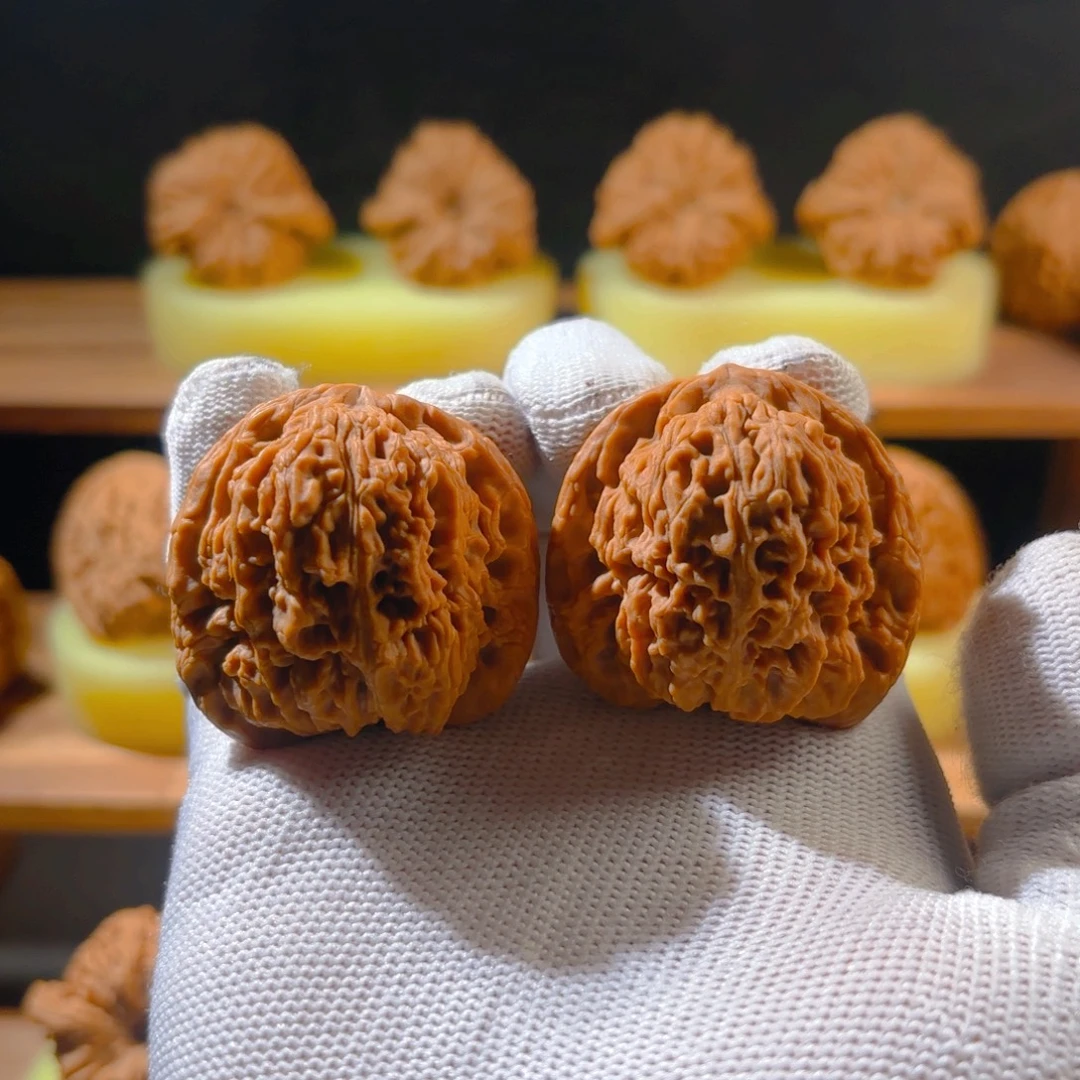 文玩核桃吊坠3号链接40特点球疆