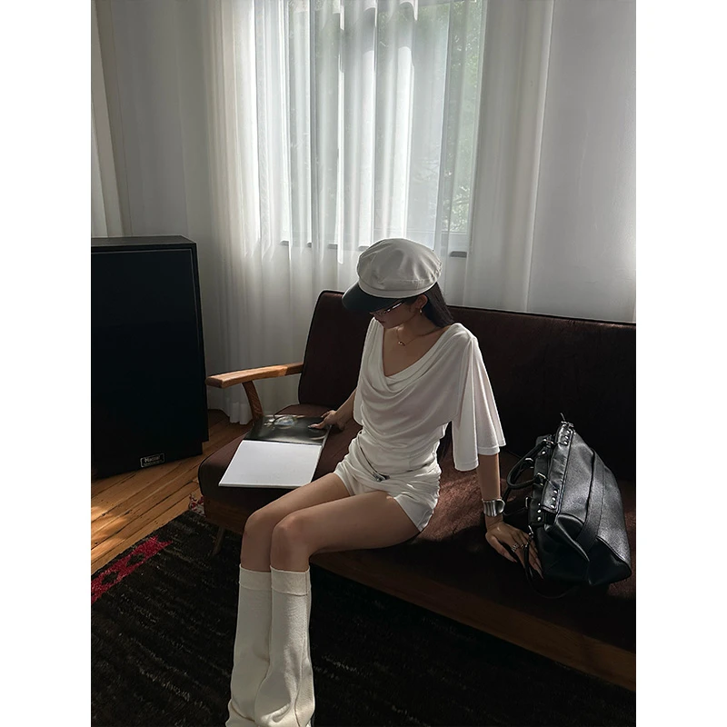 除于七“晨露白栀”白色高弹修身荡领七分袖T恤一字肩喇叭袖上衣