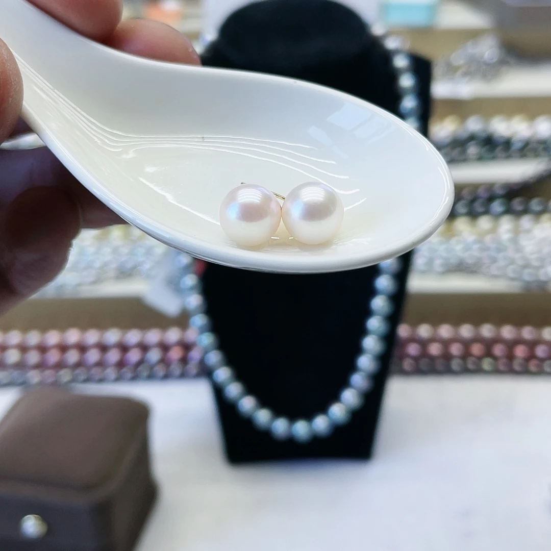 海水珍珠耳饰18K金镶嵌