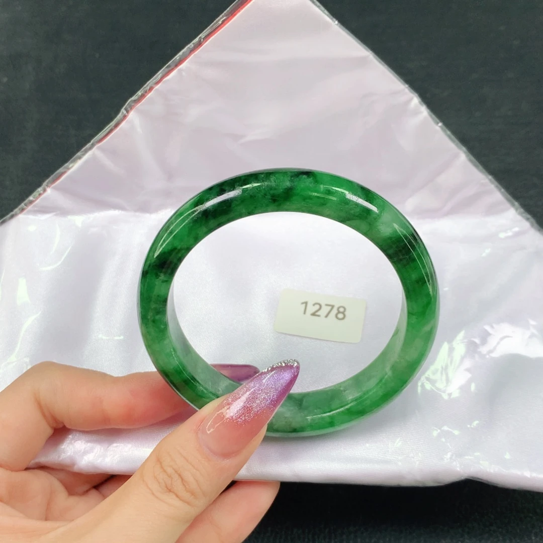 翡翠未镶嵌手镯天然翡翠手镯04