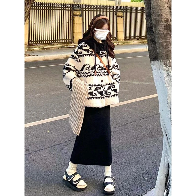 设计感小众宽松毛绒羊羔毛连帽棉服短外套女冬黑色半身裙两件套装