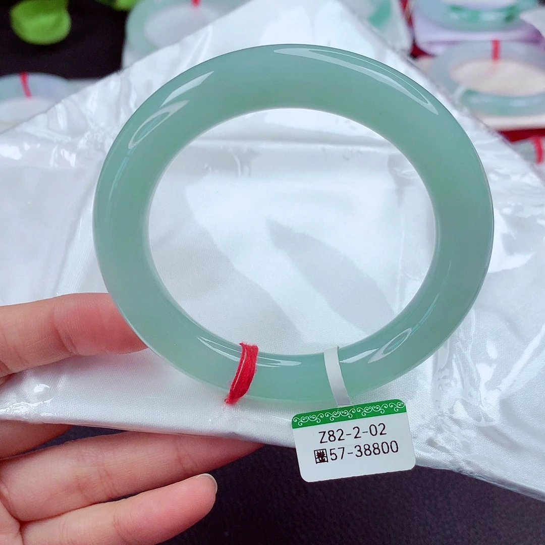 翡翠未镶嵌手镯缅甸天然翡翠手镯