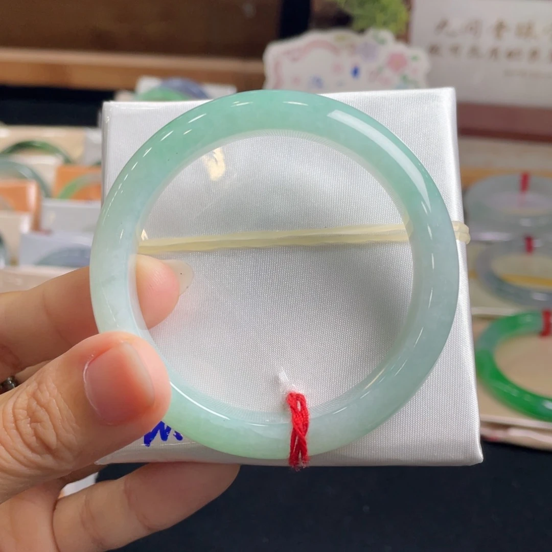 翡翠手镯未镶嵌5号 54+正圈