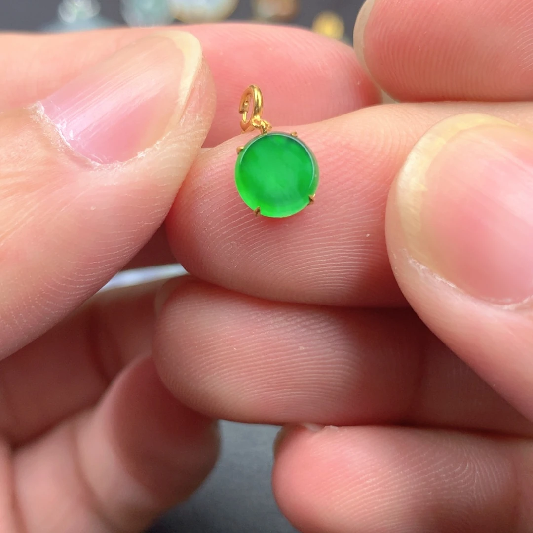 【闪购商品】颈饰18K金镶嵌翡翠翡翠