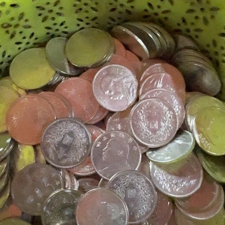 铜5个大头，5个船镀银的