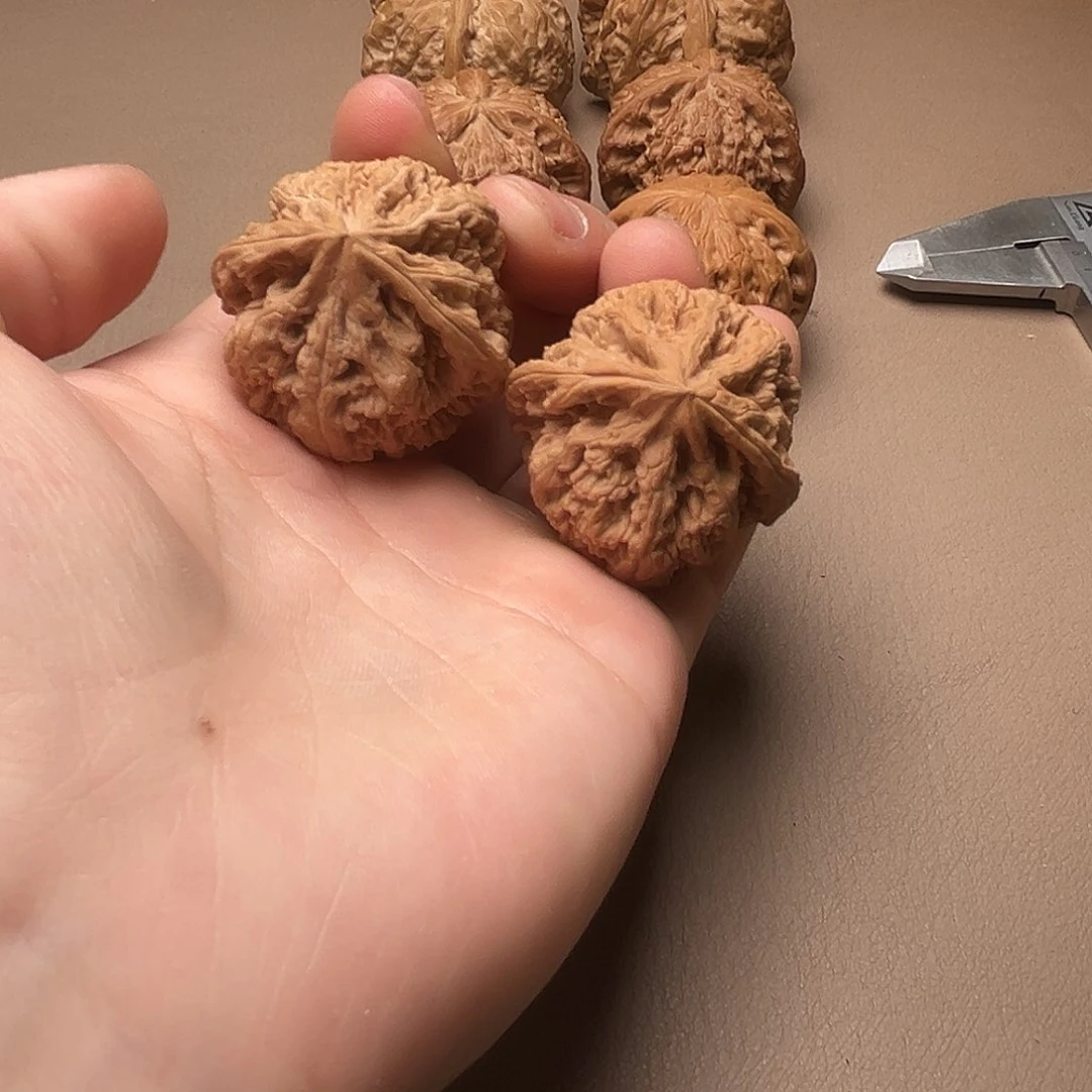 文玩核桃手把件亿核