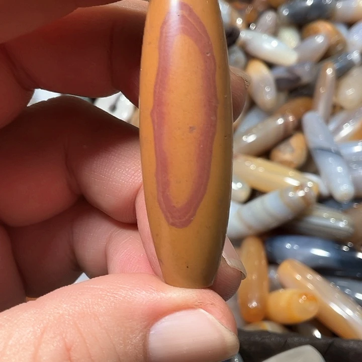 玛瑙/玉髓颈饰合金