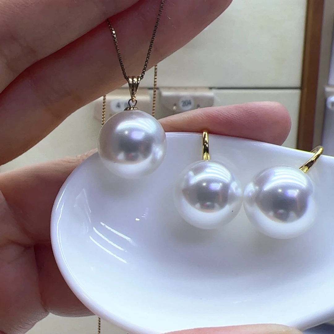 淡水珍珠18K金镶嵌吊坠(赠链)