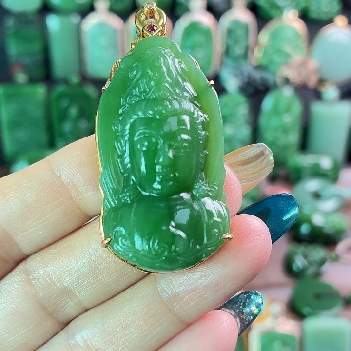 和田玉18K金镶嵌挂件