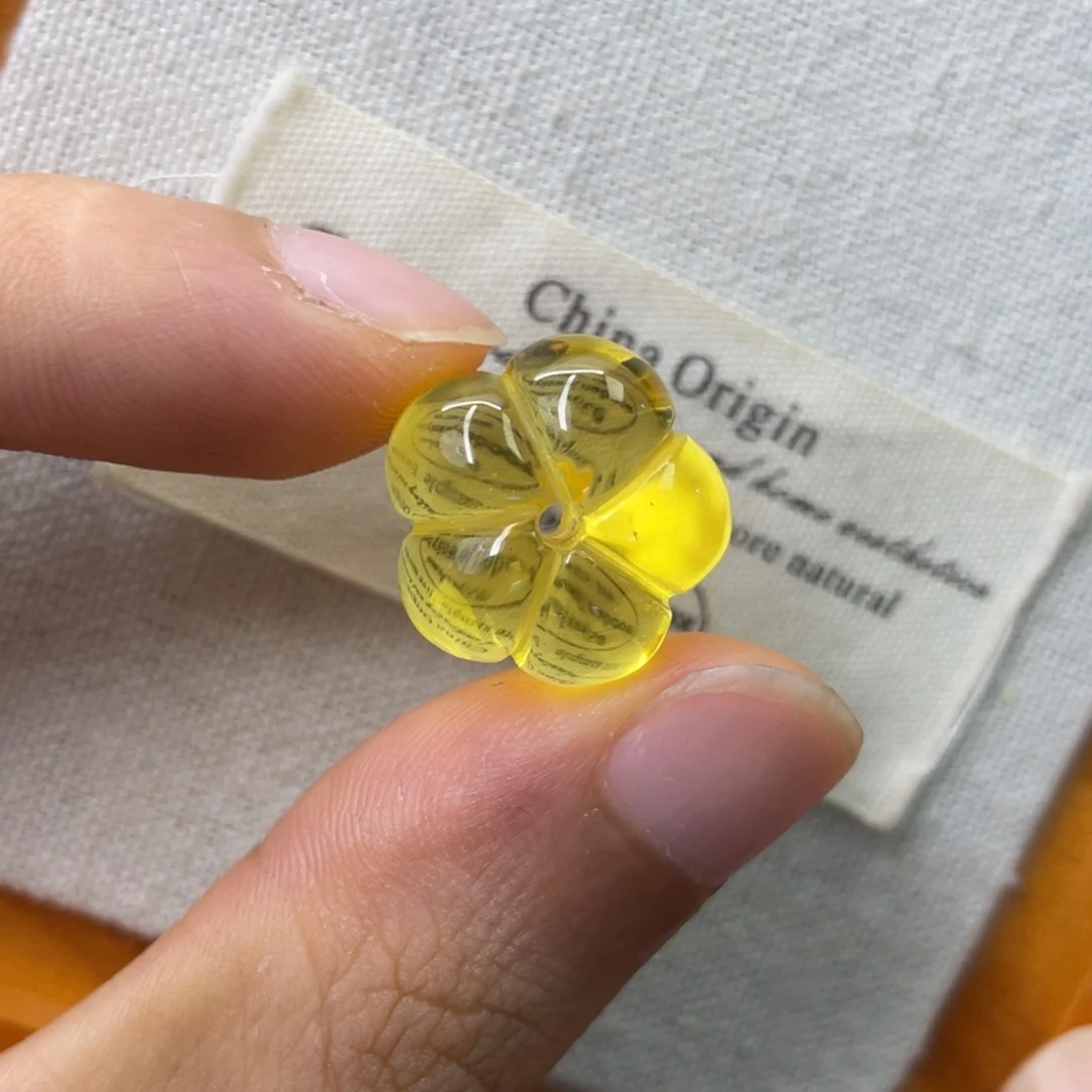 未镶嵌琥珀珠宝奇石金花