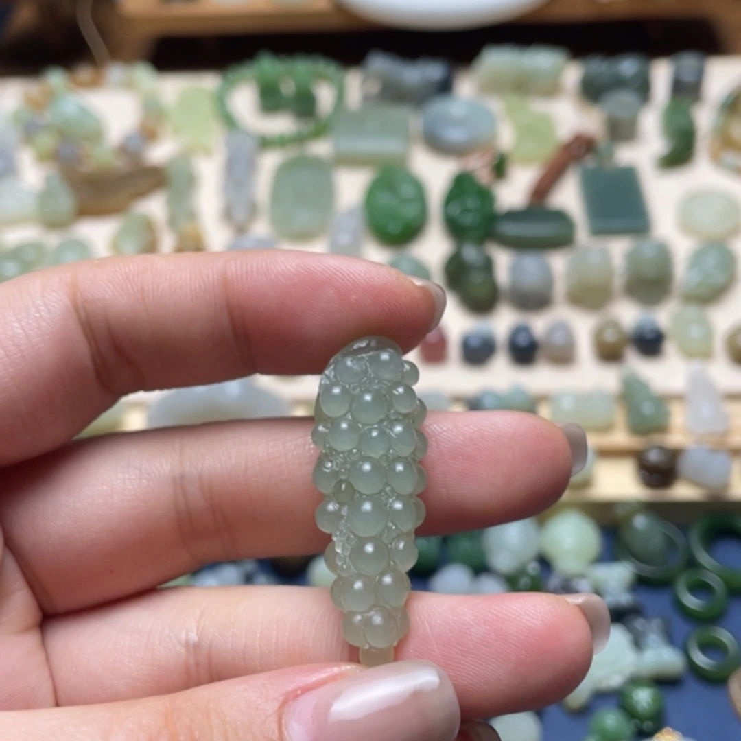 和田玉未镶嵌吊坠(不含链)