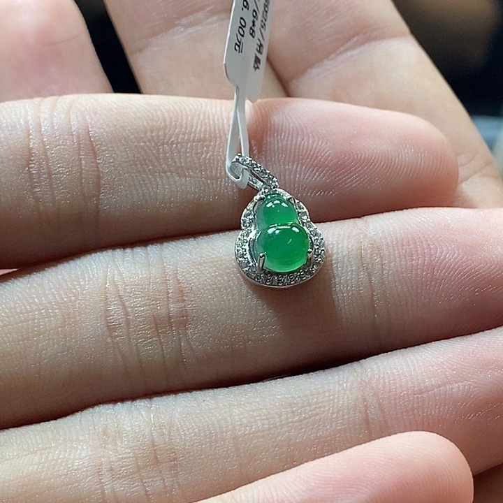 E****翡翠银S925镶嵌颈饰