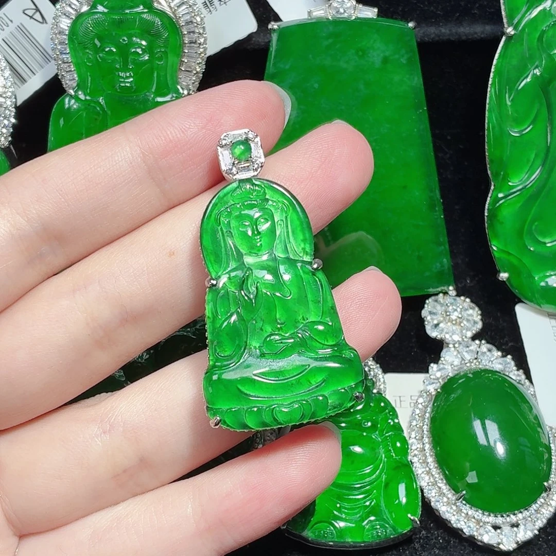 翡翠未镶嵌颈饰天然A货翡翠