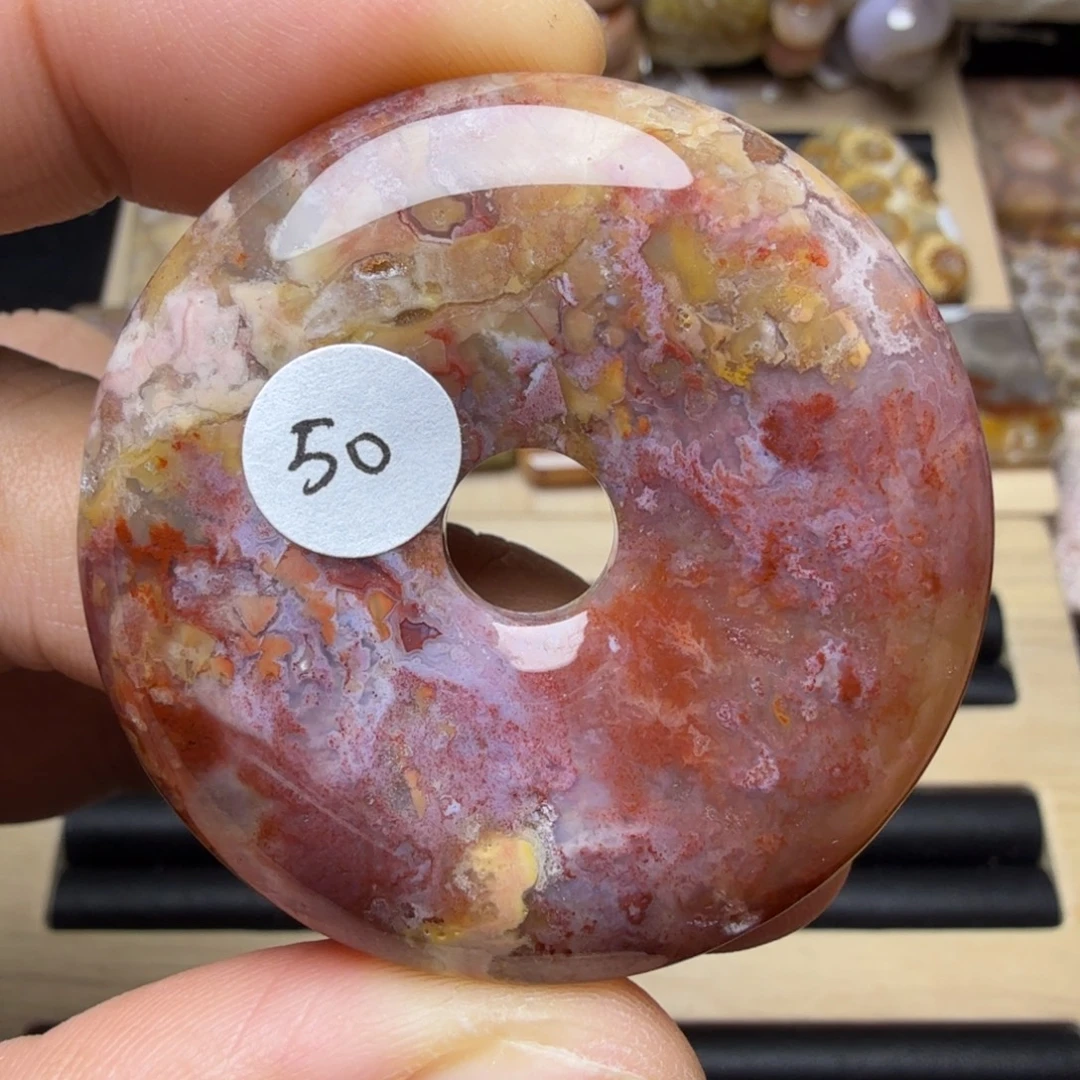 石英质玉未镶嵌纯天然色有机玉石保真色