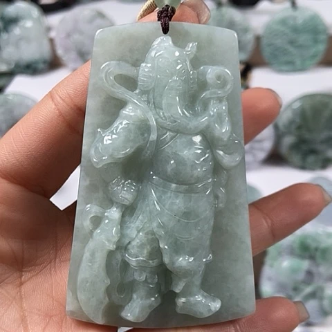 翡翠颈饰未镶嵌关二爷福利