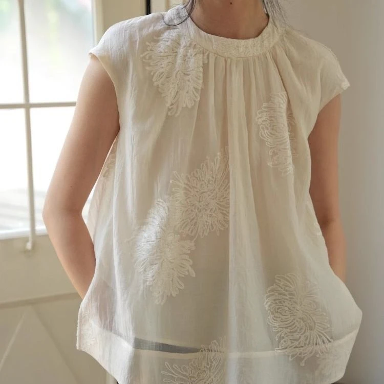 高级气新中式国风衬衫淡雅刺绣小衫圆领遮肉显瘦上衣清凉无袖