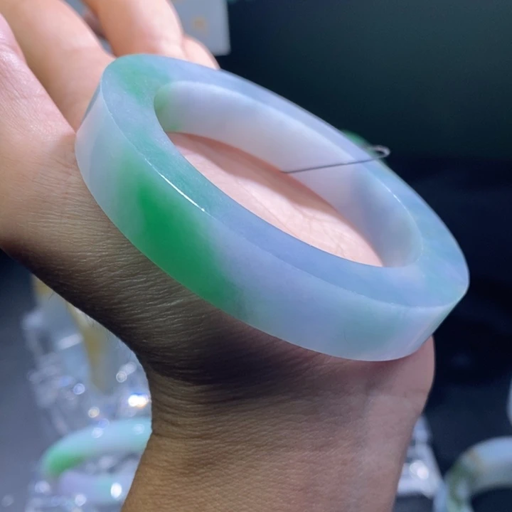 未镶嵌莫奈花园飘绿54到59正圈定制翡翠