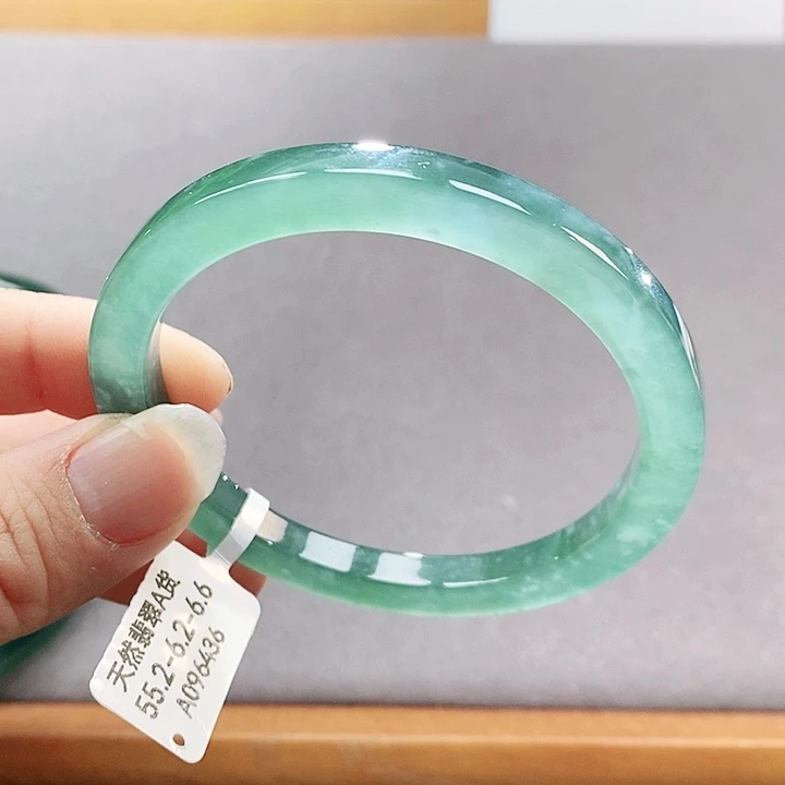 【闪购商品】翡翠手镯（圆镯）未镶嵌