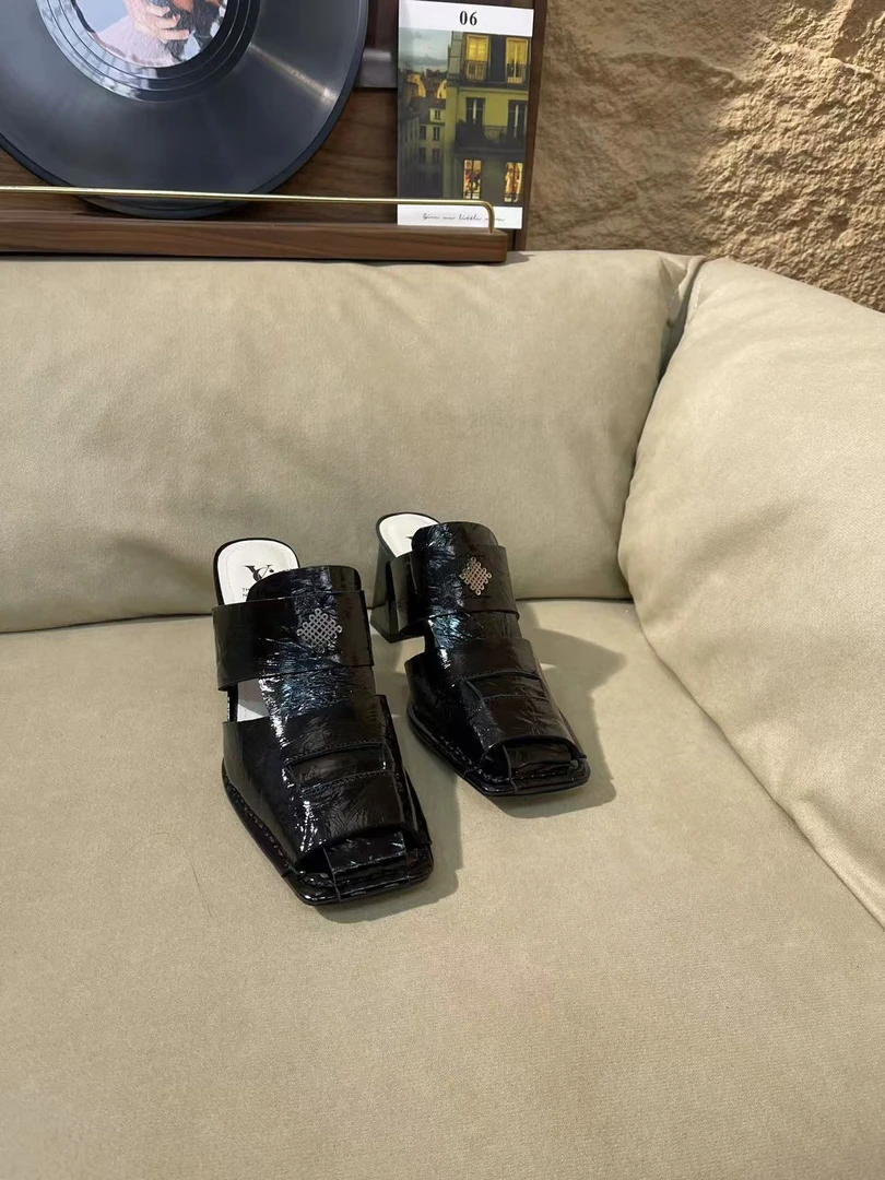 DJ时尚拖鞋-A3235黑色