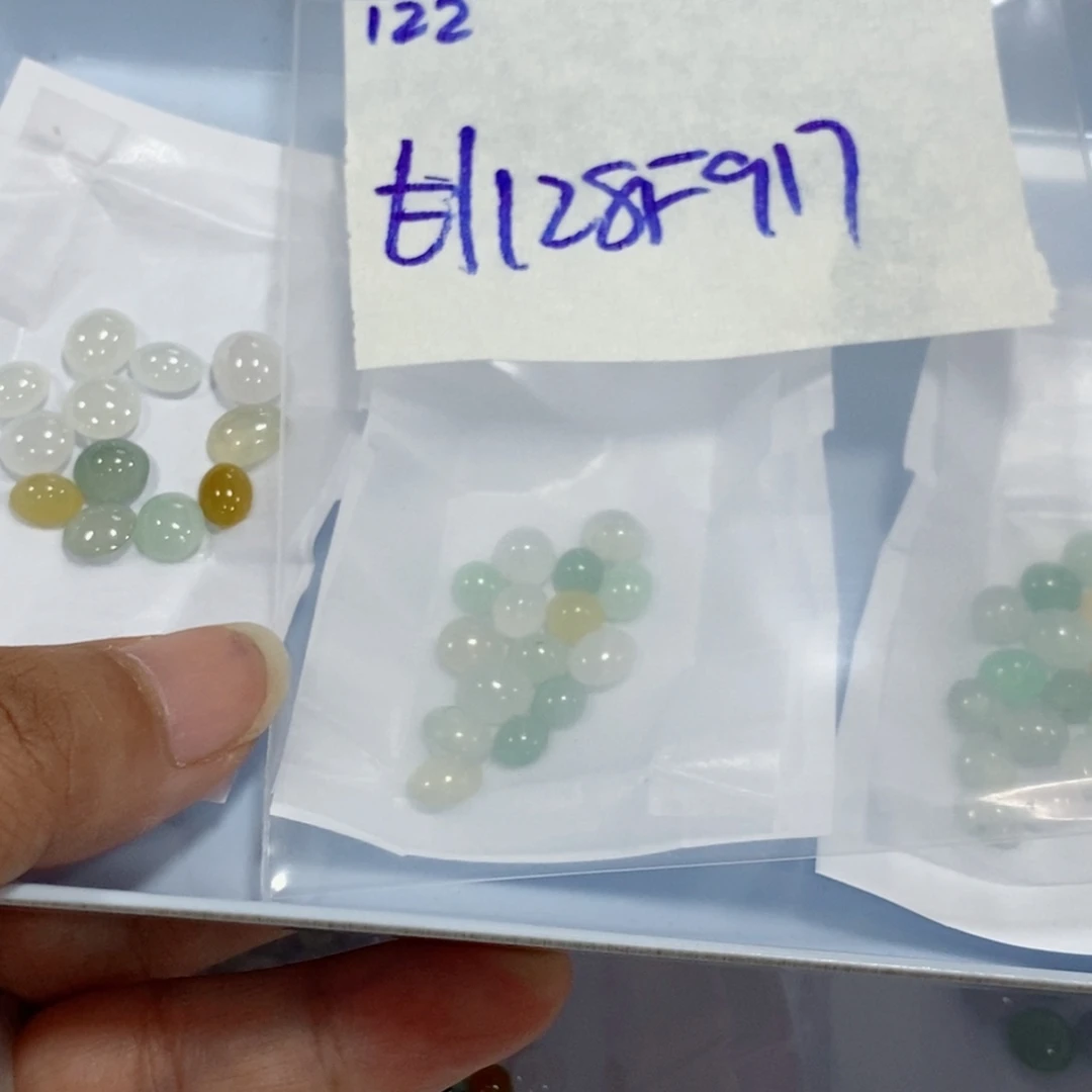 甘****未镶嵌定制翡翠不