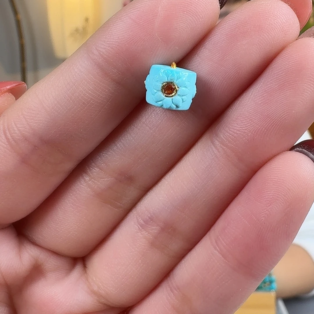 绿松石未镶嵌珠宝奇石