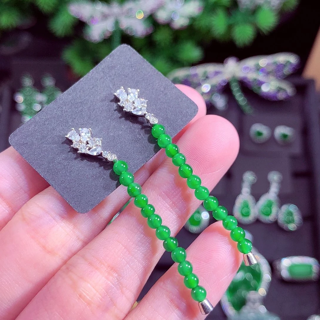 颈饰未镶嵌翡翠天然