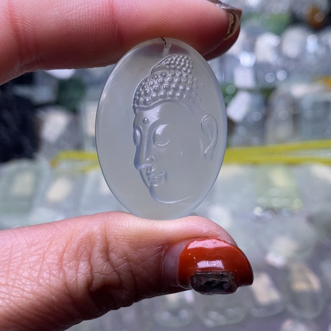 蛇纹石玉颈饰未镶嵌，