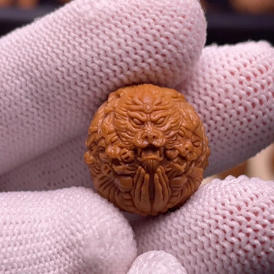 吊坠猴头核桃顶工九灵元圣18左右 反油福利介意勿拍！