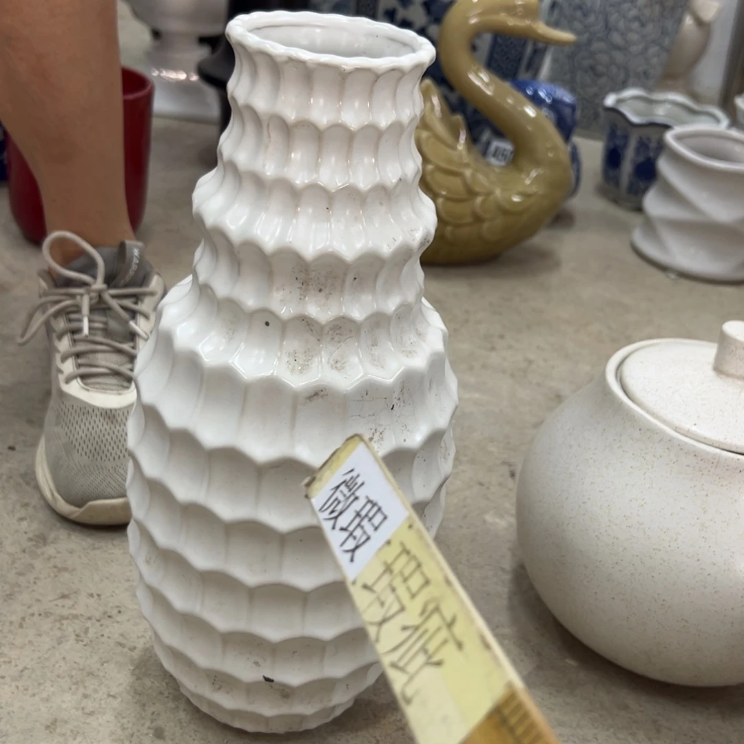 微瑕青花瓷器值得厚爱