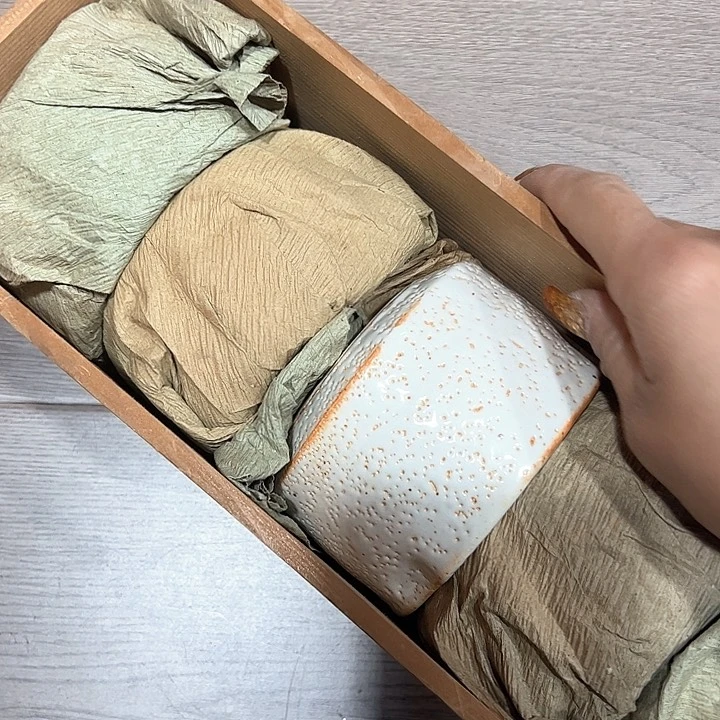 恩*亚新亿阁中古商品无售后