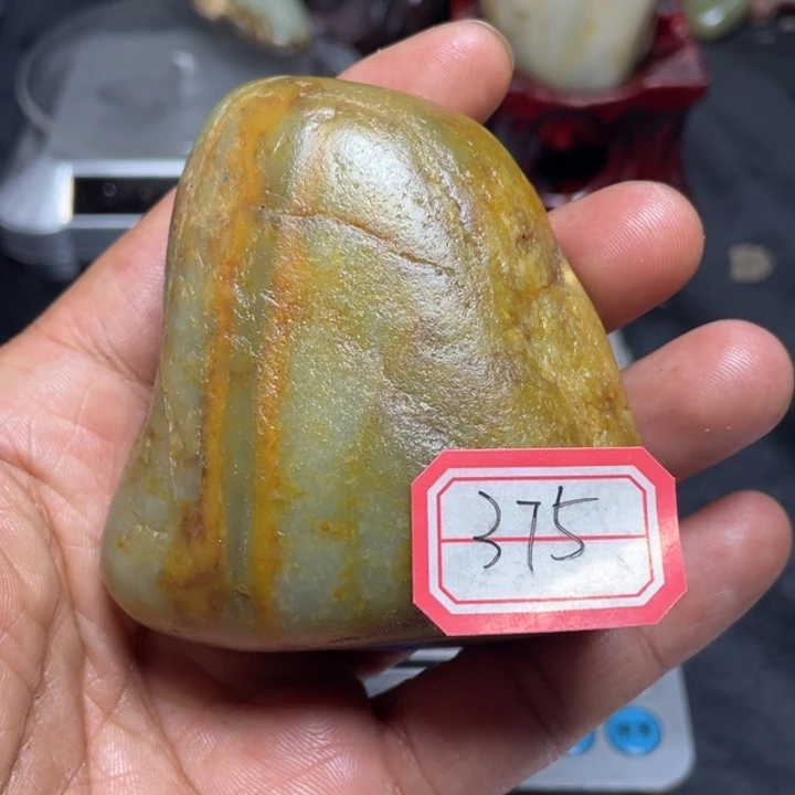 颈饰未镶嵌和田玉375