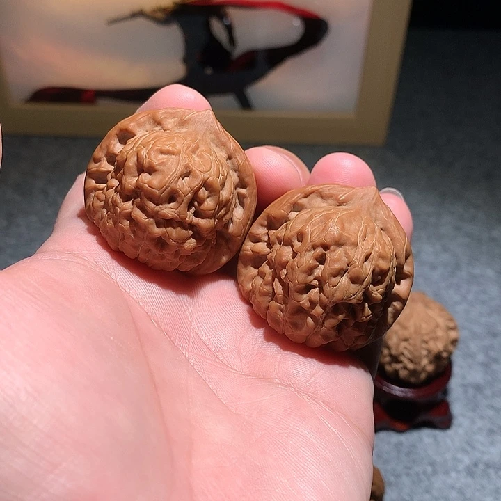 文玩核桃把件金字塔40