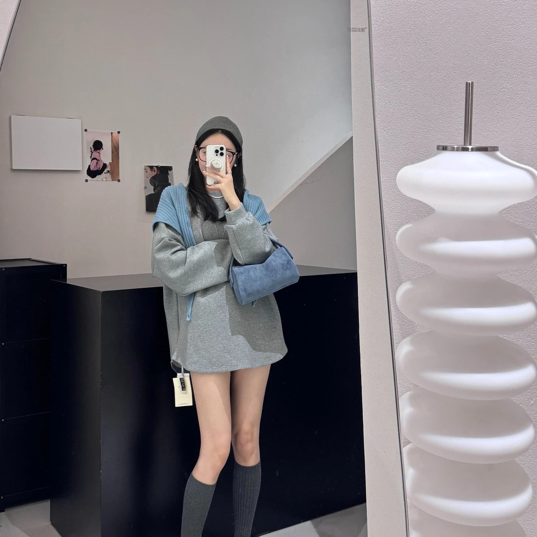 韩版高级感设计搭披肩卫衣两件套女潮2025秋季新款