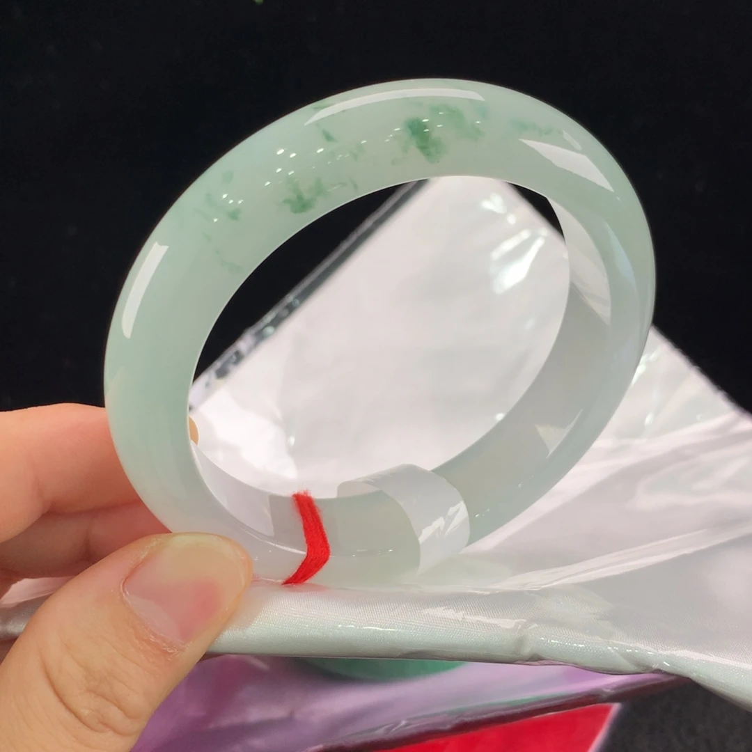 翡翠手镯未镶嵌0149