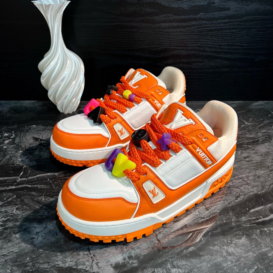 99新 LouisVuitton/路易威登 1828/42码/白橙TrainerMax休闲鞋
