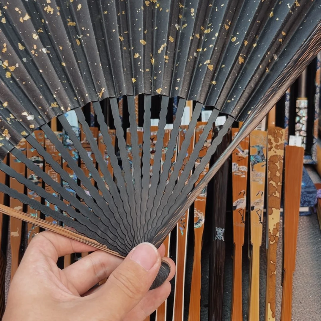 扇子纯手工制作棕竹折扇