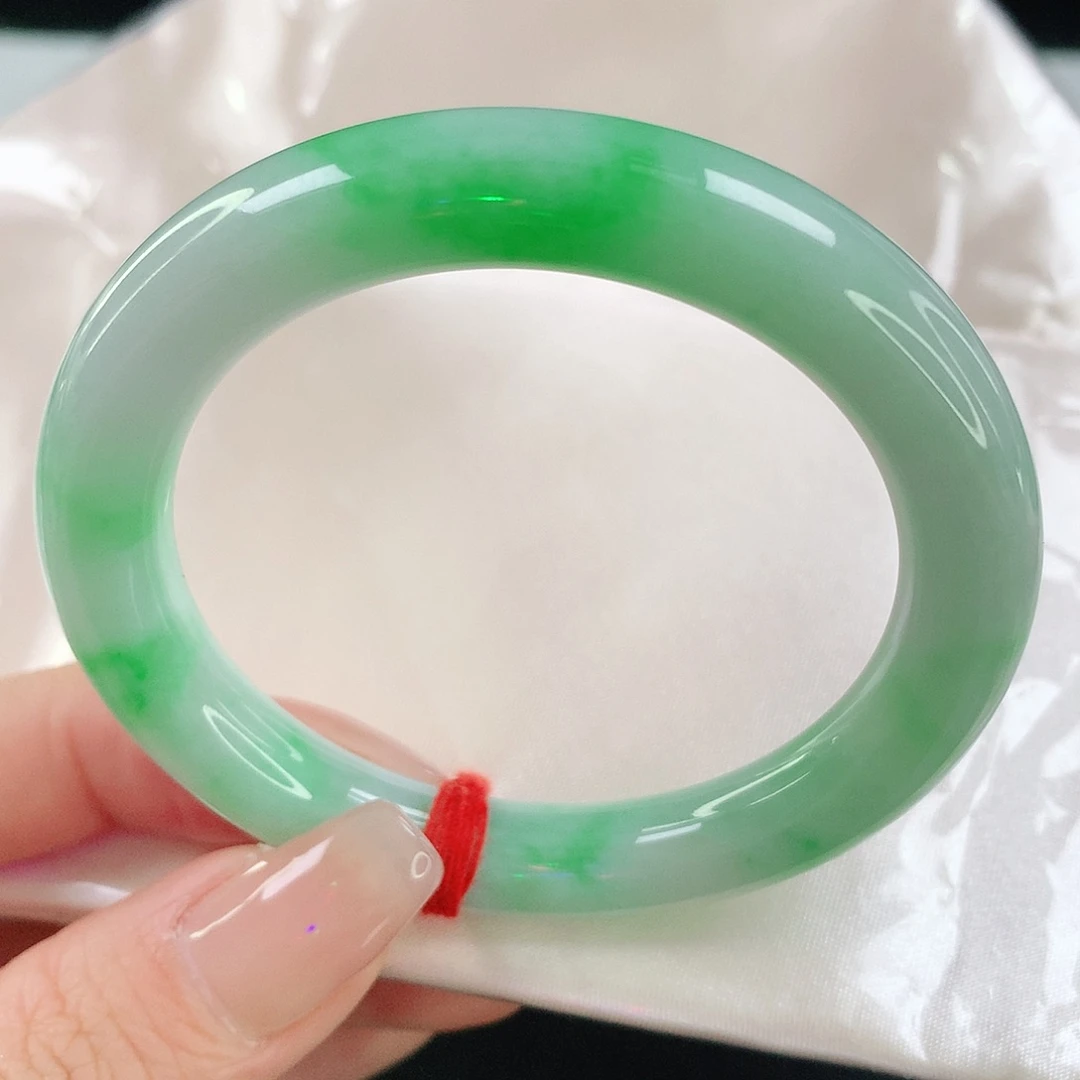 翡翠手镯未镶嵌145翡翠