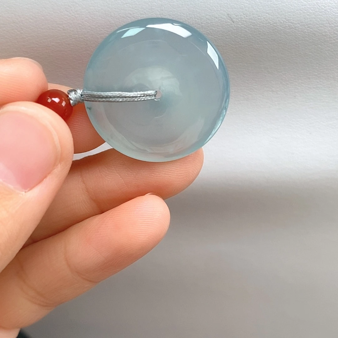 翡翠未镶嵌颈饰平安扣