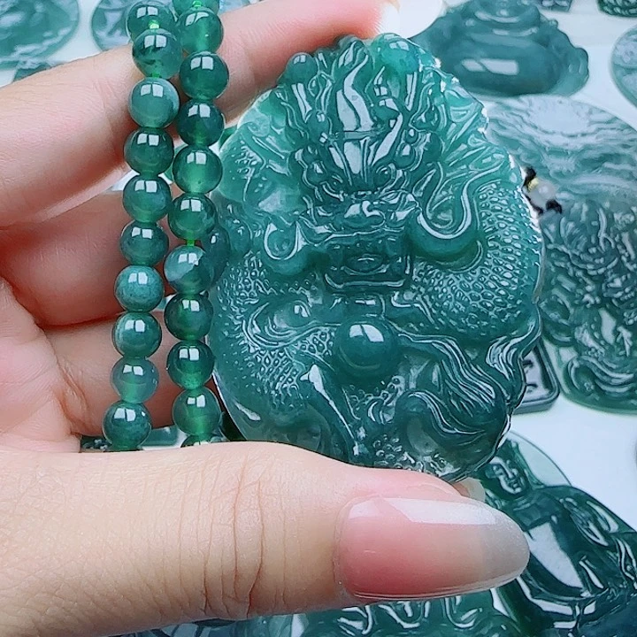 翡翠未镶嵌颈饰2567898865332