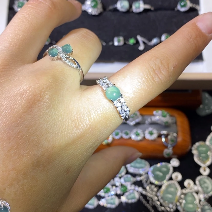 【闪购商品】翡翠颈饰未镶嵌天然