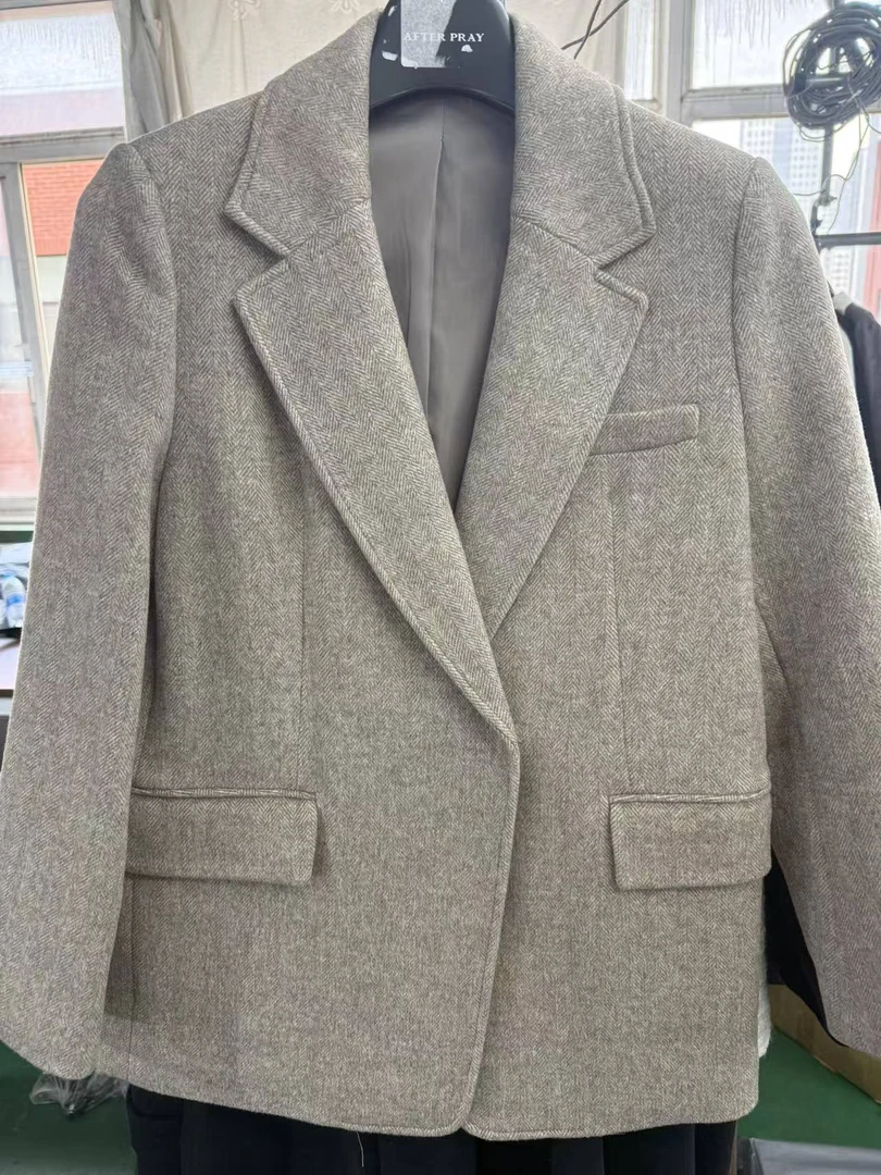 花花  时尚秋冬毛呢外套