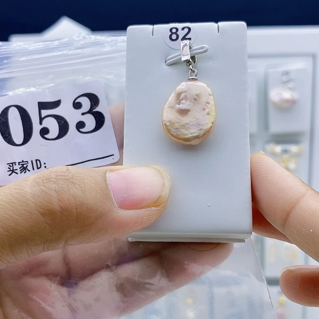 钛钢颈饰淡水珍珠