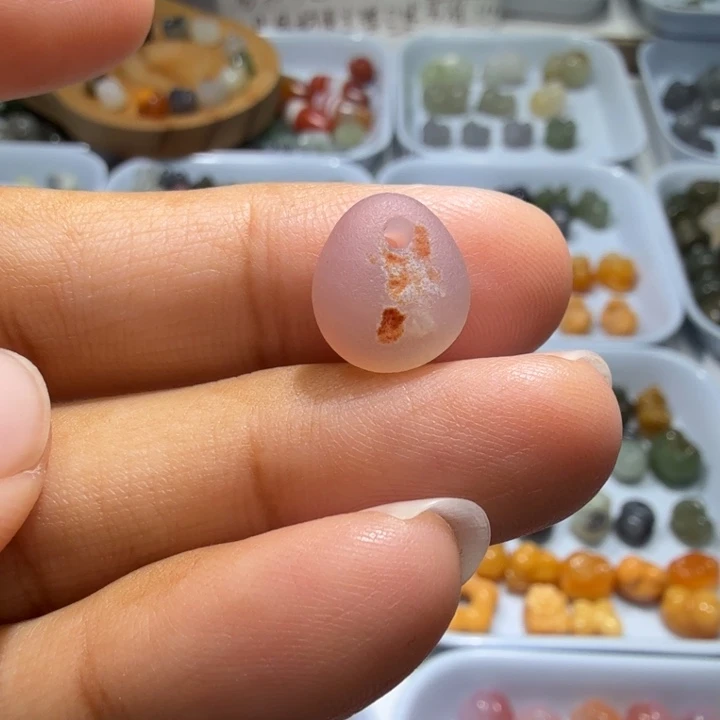 和田玉未镶嵌珠宝半成品