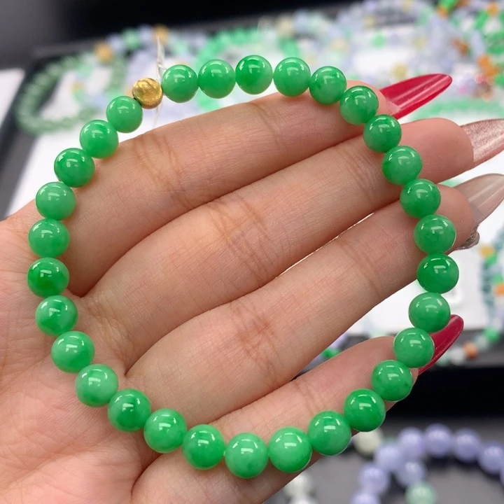 翡翠手镯未镶嵌翡翠