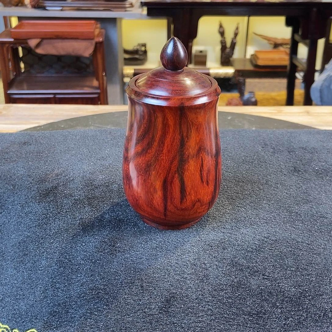 梅***S紫檀木类端景台手串